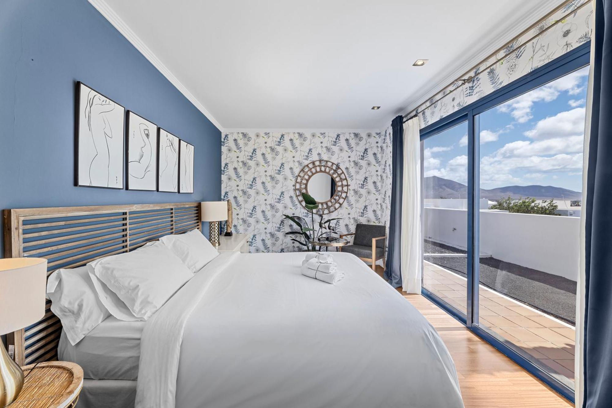 Villa Julia By Villalia Playa Blanca  Exterior photo